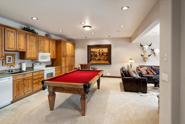 playroom with light carpet, billiards, a sink, and recessed lighting