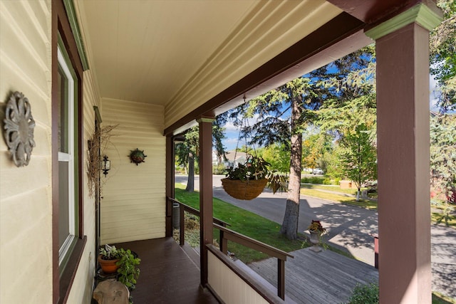 view of patio featuring covered porch