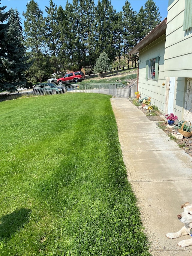 view of yard featuring fence