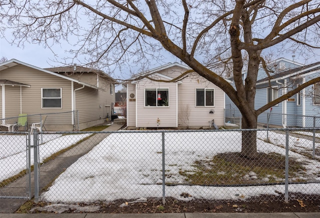 view of front of house featuring fence private yard