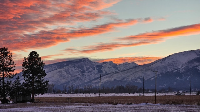 property view of mountains