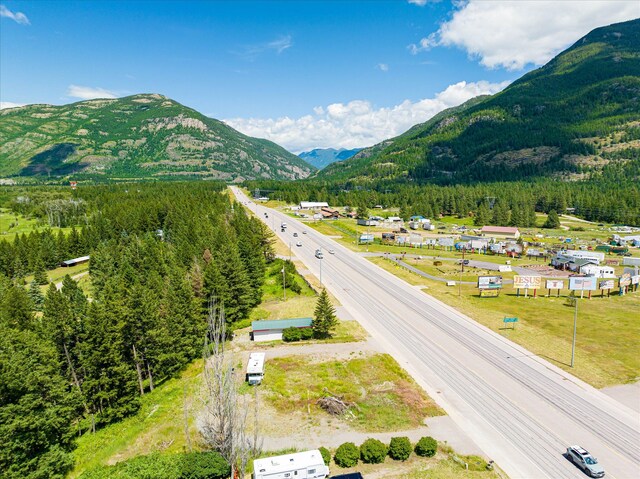 7386 US Highway 2 E, Columbia Falls, MT 59912