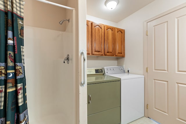 clothes washing area with independent washer and dryer