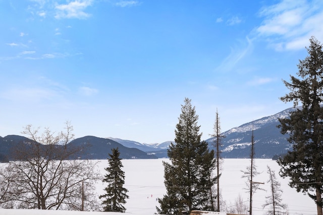 property view of mountains