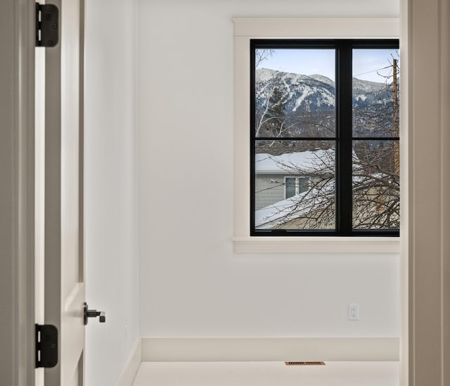 room details with a mountain view