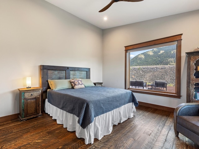 bedroom with dark wood-type flooring, recessed lighting, a ceiling fan, and baseboards