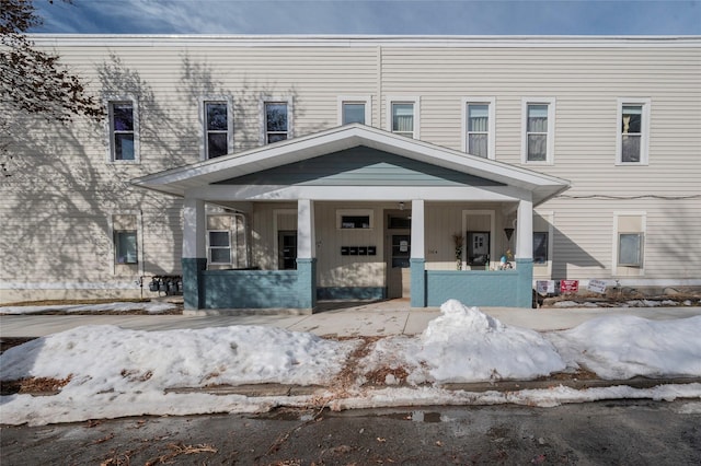 view of front of property with a porch