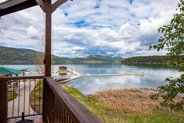 view of water feature featuring a mountain view