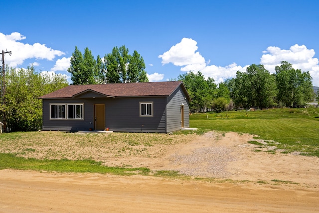 113 Washington St, Sheridan, MT 59749 - view of front facade featuring roof with shingles