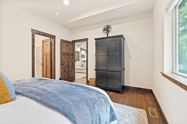 230 Forest Edge Trl, Kalispell, MT 59901 - bedroom featuring baseboards, recessed lighting, vaulted ceiling, and visible vents