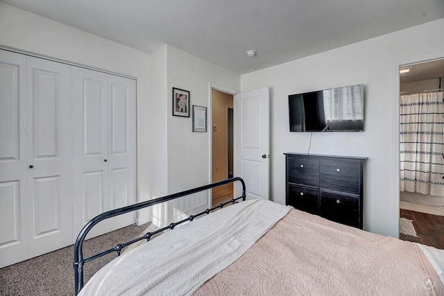 bedroom with a closet