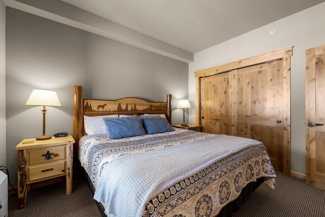 view of carpeted bedroom