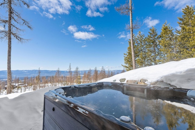 exterior space with a mountain view