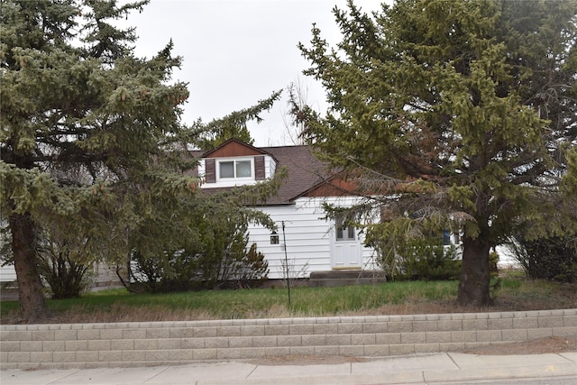 view of home's exterior