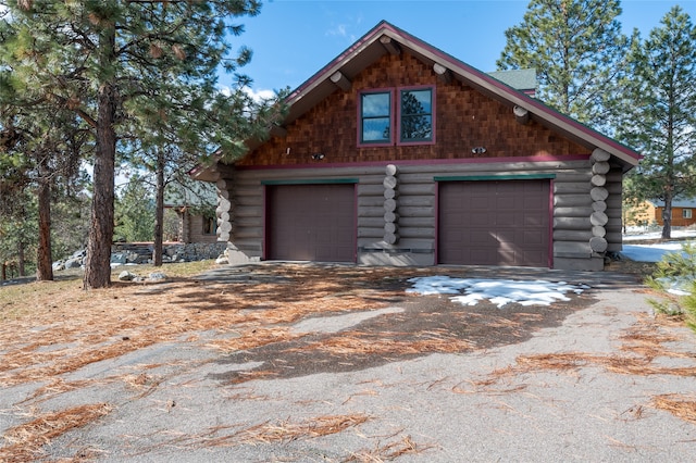 view of detached garage