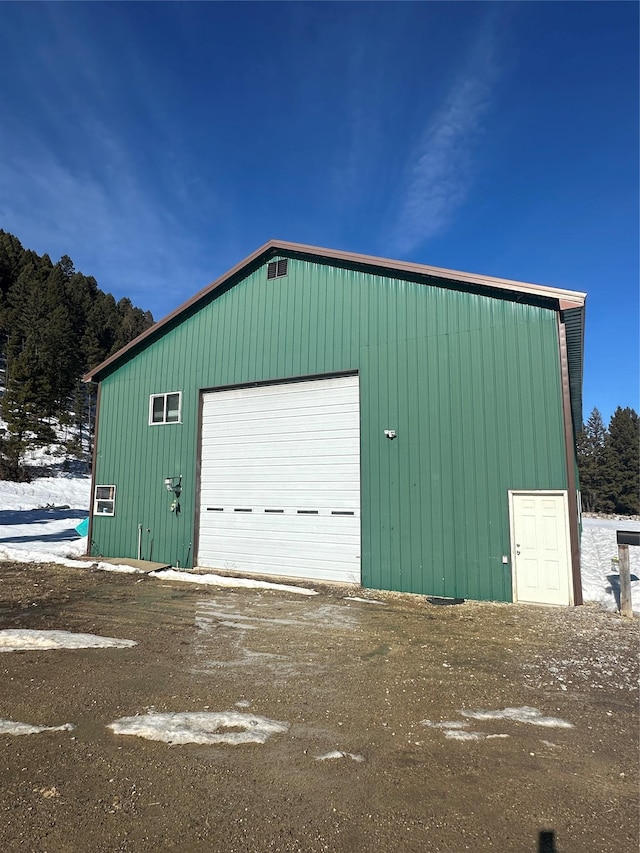 view of detached garage