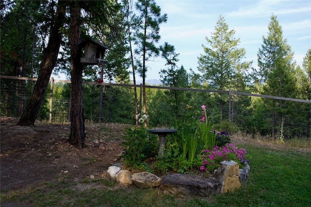 view of yard featuring fence