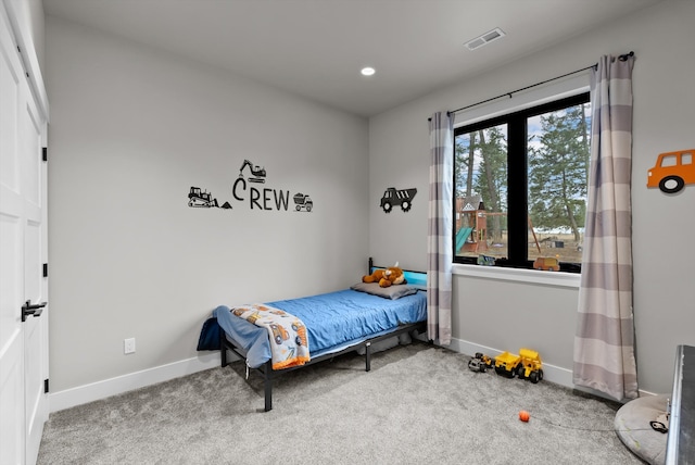 bedroom featuring recessed lighting, visible vents, baseboards, and carpet