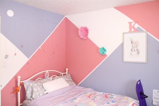 3004 Green Cir, Butte, MT 59701 - bedroom featuring a textured ceiling