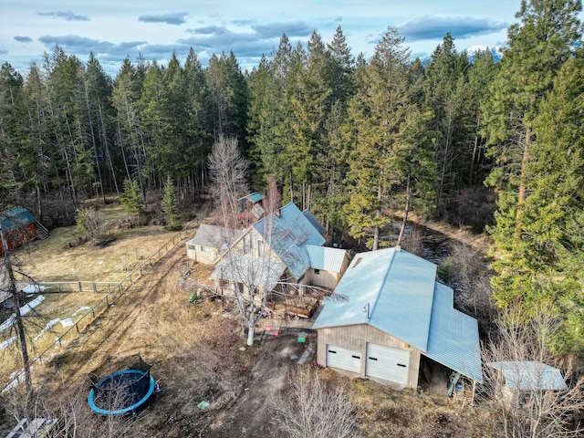 bird's eye view with a view of trees