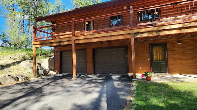 exterior space featuring driveway