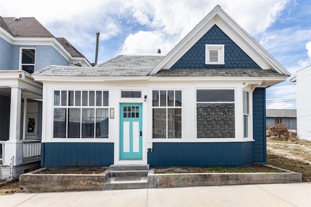 view of front of house with entry steps