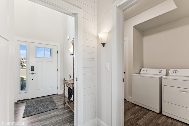 113 Mountain Vista Ct, Kalispell, MT 59901 - washroom featuring independent washer and dryer, dark wood-style flooring, and baseboards