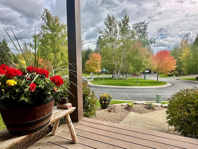 1 Rock Creek Ct, Whitefish, MT 59937 - surrounding community with a yard