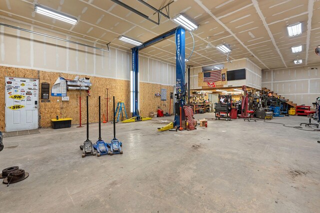 253 Aero Ln, Bigfork, MT 59911 - garage featuring a workshop area