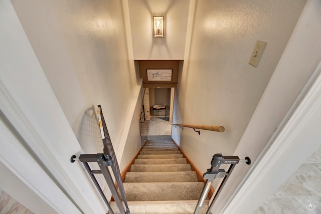 1565 Beaverhead Rd, Helena, MT 59602 - view of staircase