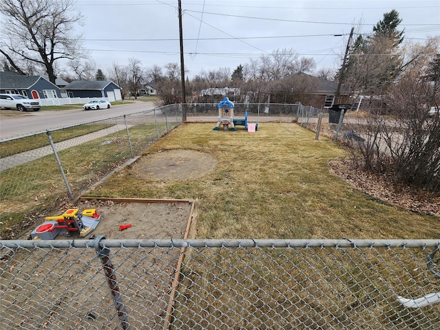 3301 1st Ave N, Great Falls, MT 59401 - view of yard