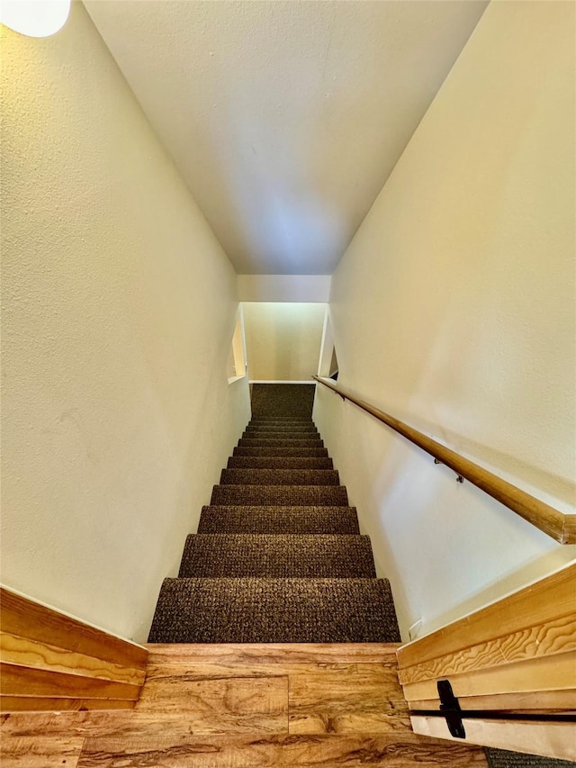 19066 King Rd, Florence, MT 59833 - view of staircase