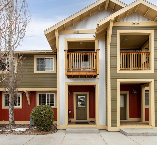 4239 W Babcock St Unit 7, Bozeman, MT 59718 - view of front facade with a balcony