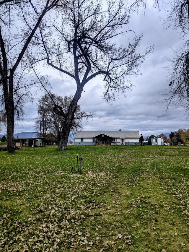 1003 4th Ave, Plains, MT 59859 - view of yard