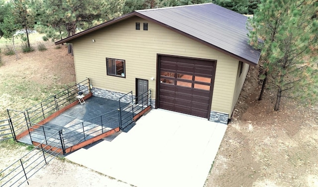 NHN Bears Rd, Stevensville, MT 59870 - garage featuring driveway