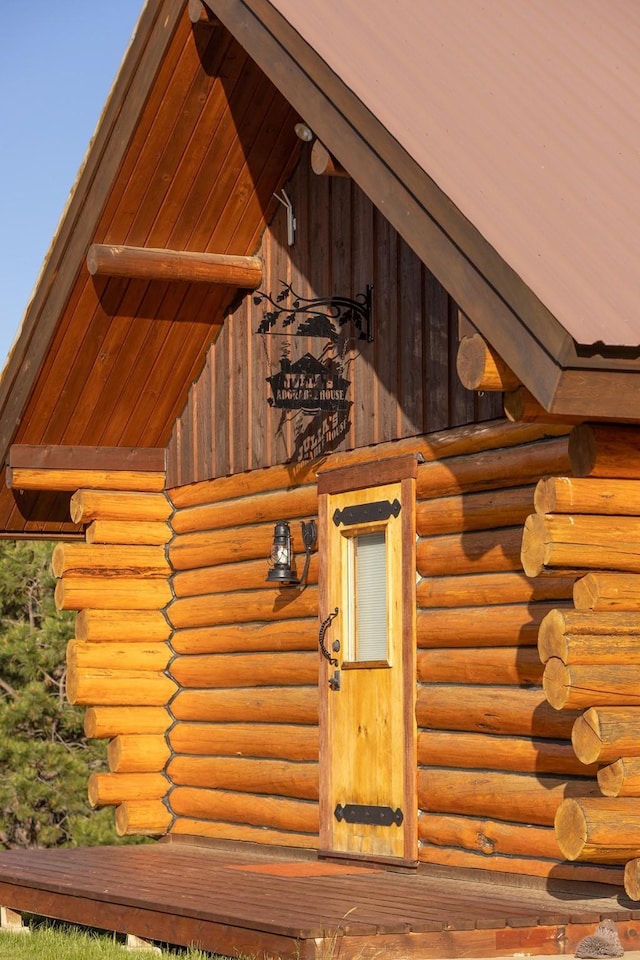 587 Cozy Ln, Helmville, MT 59843 - details featuring log walls