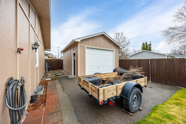 2804 Harmony Ct, Missoula, MT 59801 - detached garage with fence