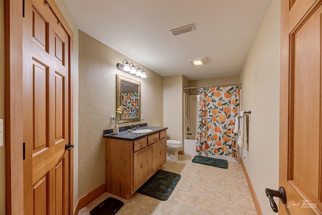 2160 Crested Wheat Loop, East Helena, MT 59635 - full bath featuring shower / bath combo, visible vents, baseboards, toilet, and vanity