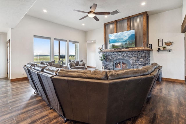 2650 W Valley Dr, Kalispell, MT 59901 - entrance foyer featuring dark wood finished floors, a wealth of natural light, a barn door, and baseboards