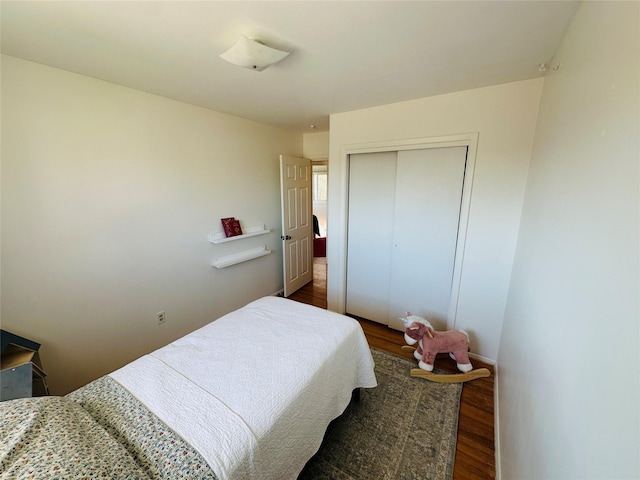 767 33rd Ave NE, Great Falls, MT 59404 - bedroom featuring wood finished floors and a closet