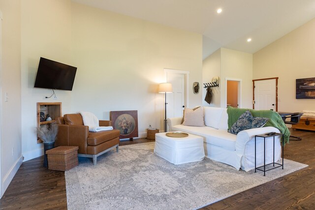 716 Shadow Dancer Way, Stevensville, MT 59870 - living area featuring wood finished floors, high vaulted ceiling, and recessed lighting