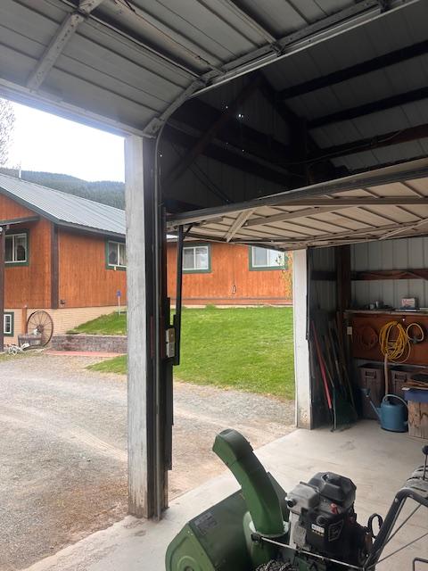 708 Johnson Ln, Superior, MT 59872 - view of garage