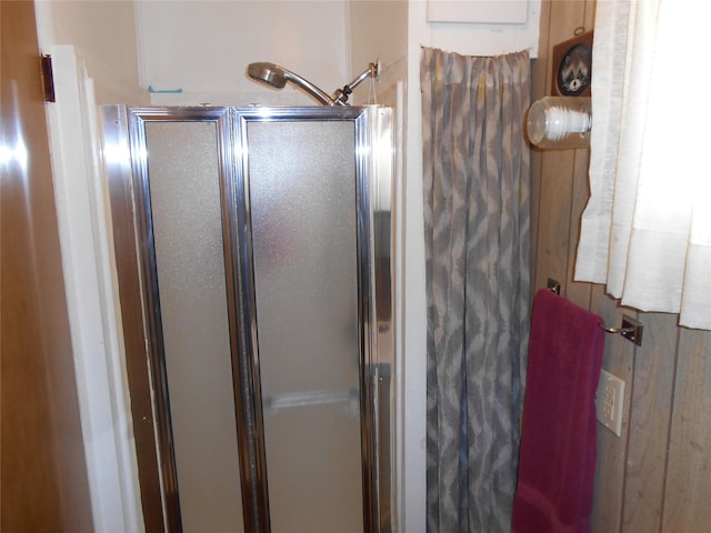 1426 2nd Ave NW, Great Falls, MT 59404 - bathroom featuring a stall shower
