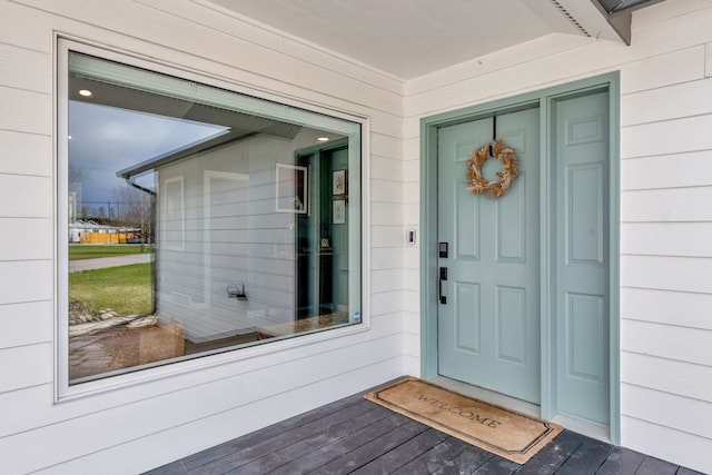 view of property entrance
