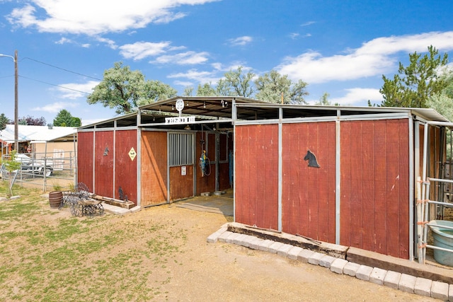view of outdoor structure with an exterior structure and an outdoor structure
