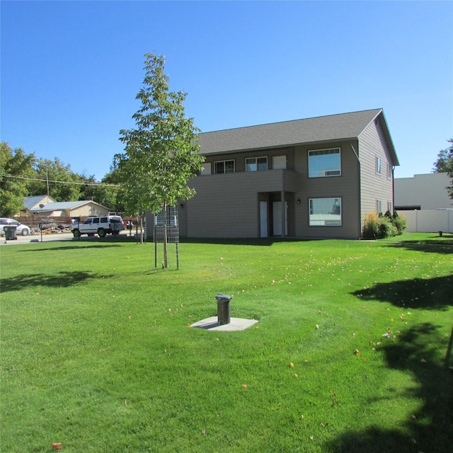 1034 Main St, Corvallis, MT 59828 - back of property with a lawn