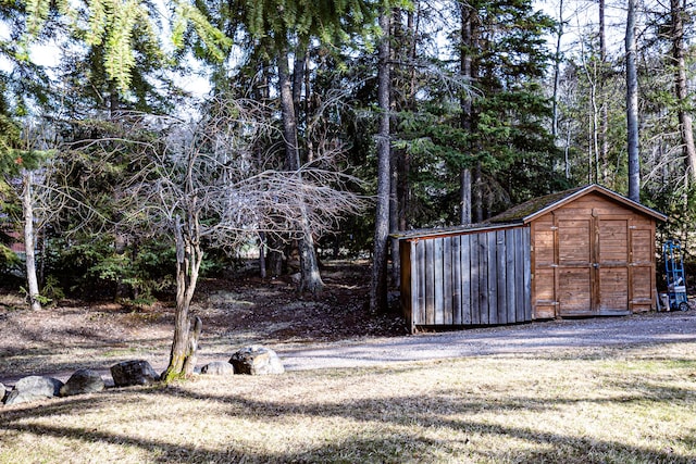 2025 Emmons Canyon Rd, Kila, MT 59920 - view of yard