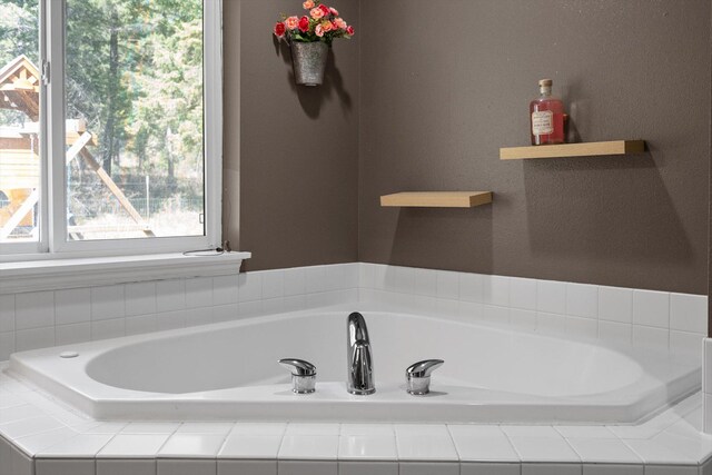 116 Grandview Ter, Lakeside, MT 59922 - bathroom featuring a bath