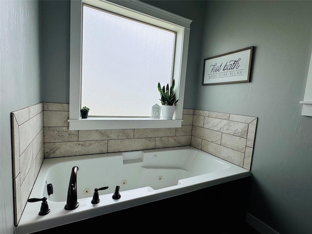 19 Country Meadow Ln, Clancy, MT 59634 - full bath featuring a tub with jets
