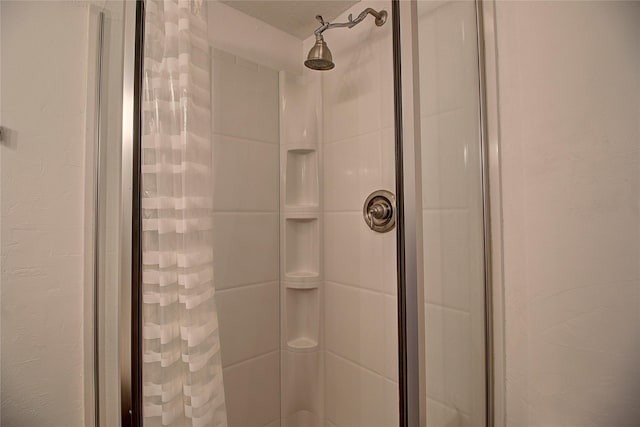 interior details with curtained shower